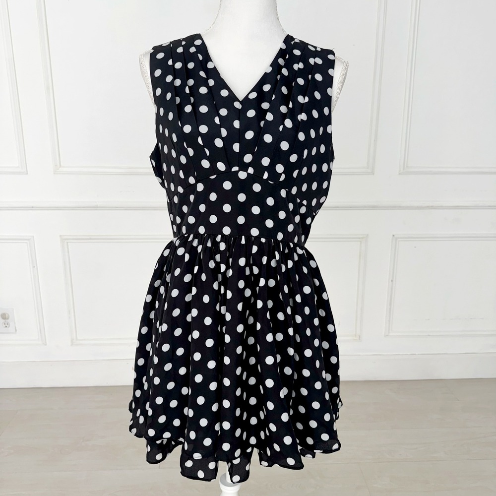 Eyekepper Womens Medium Black White Polka Dot Retro Dress Pinup Indie‎ Feminine